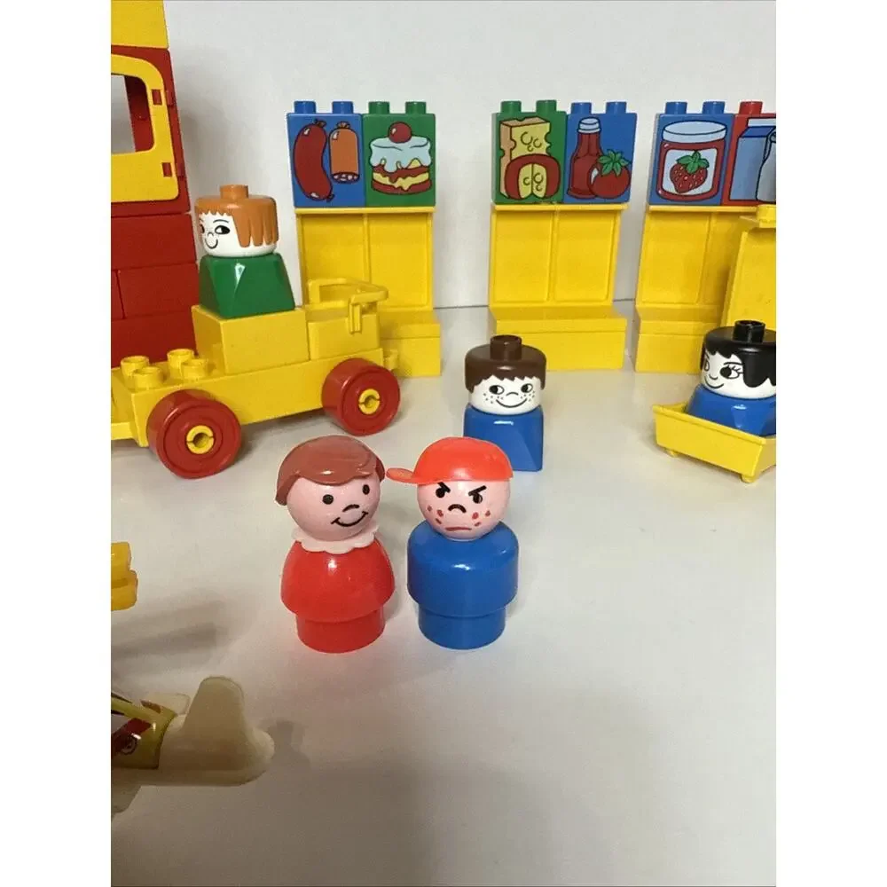 Vintage 1980 Duplo Lego 2640 Grocery Store With 3 Figurines And Extras Only PICT